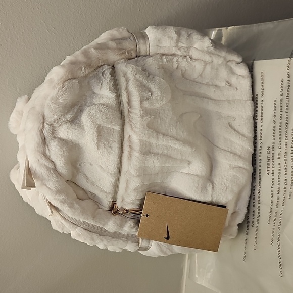 Nike Sportswear Futura Faux Fur White Mini Backpack. NWT. - Picture 10 of 13